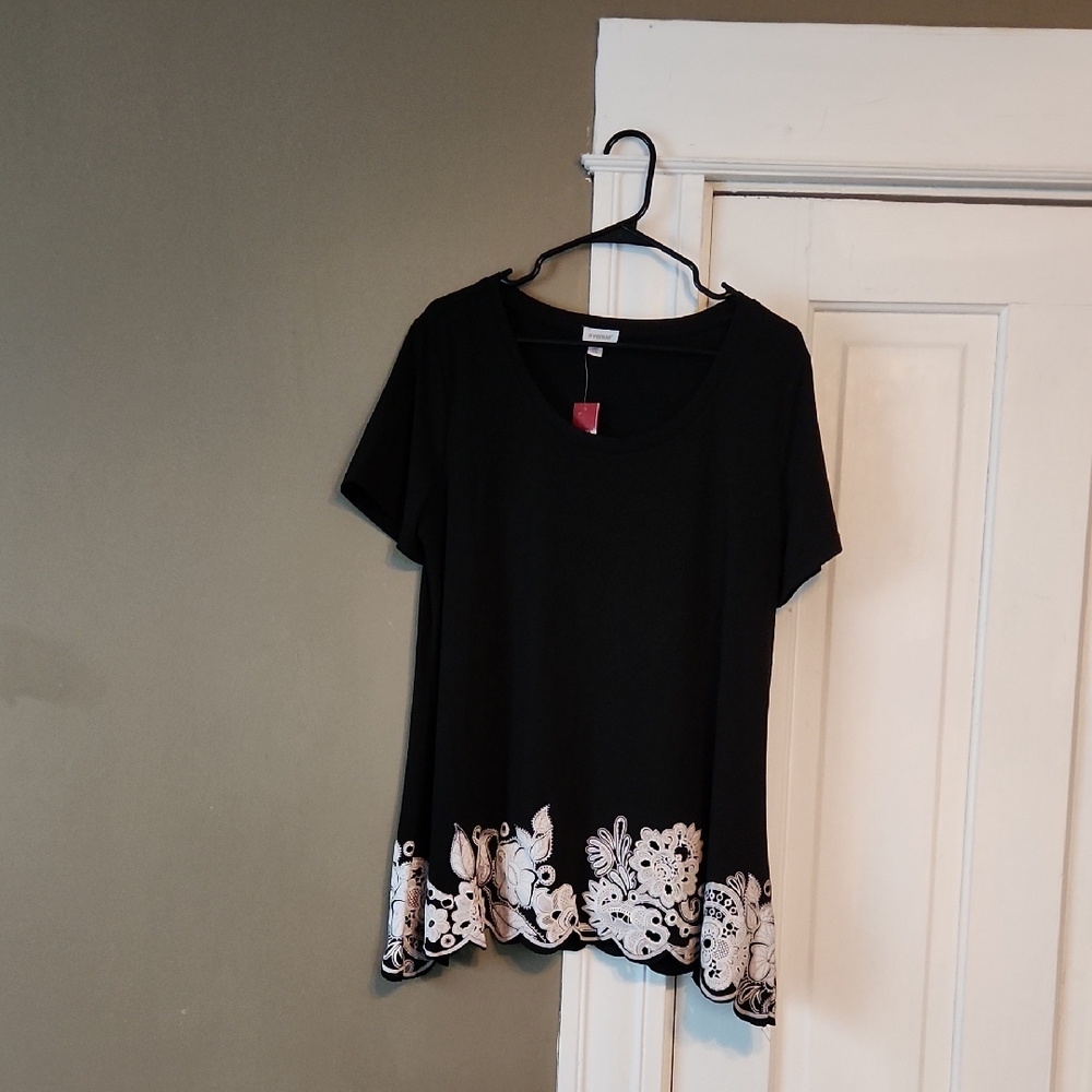 Avenue Black Top with White Floral Hem